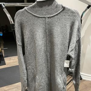 M barely worn turtle neck sweater dress